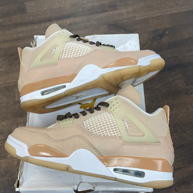 (W) Shimmer Jordan 4 (USED)