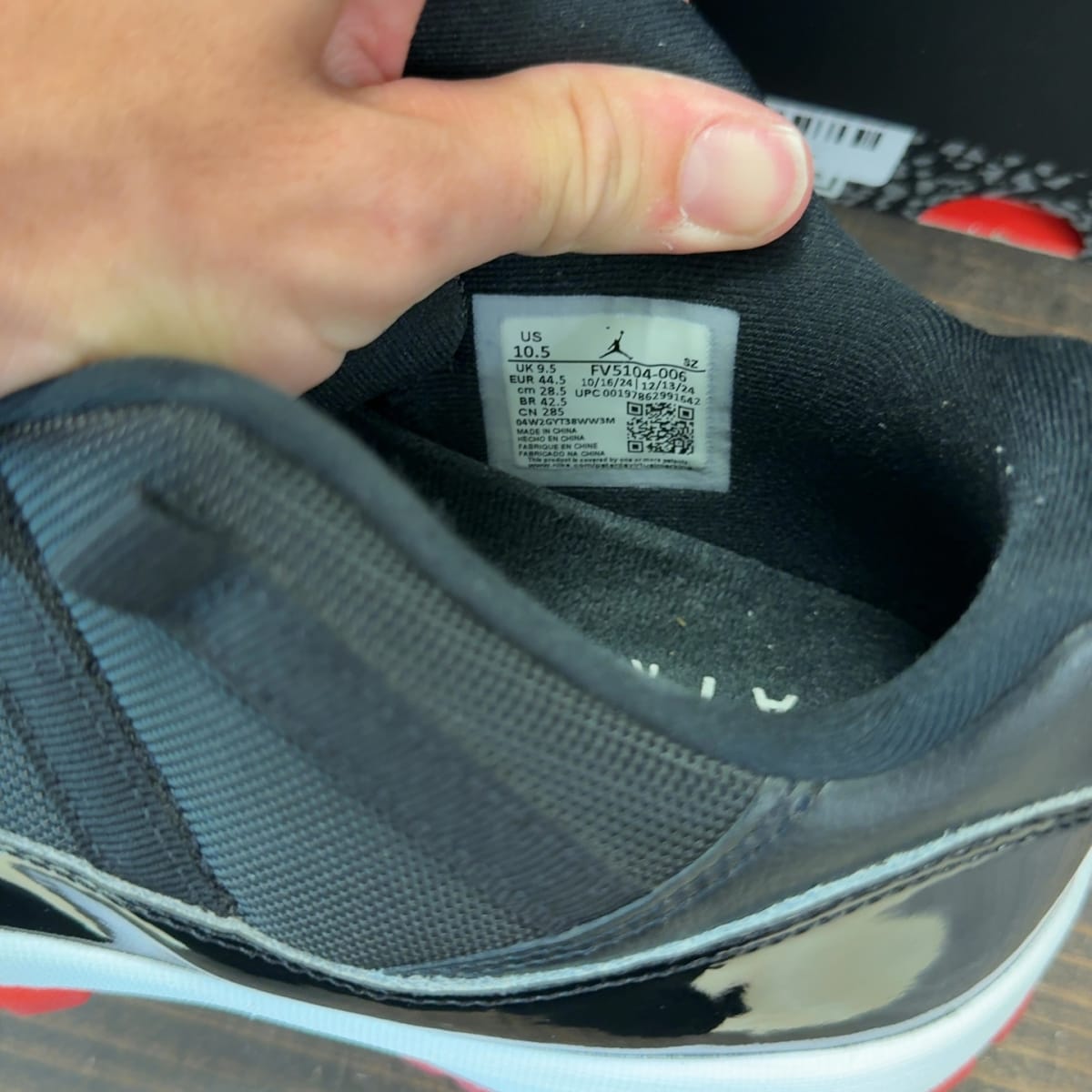 Jordan 11 Retro Low Bred (2025) Size 10.5 (Pre-Owned) - aux