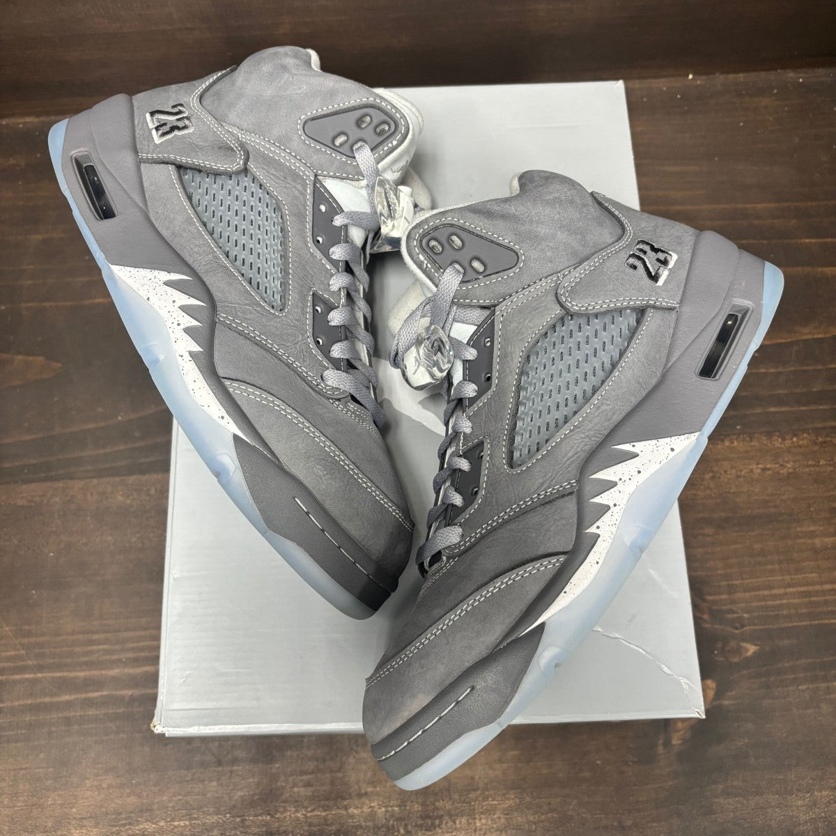 Jordan 5 Retro Wolf Grey (2026) - Image 2