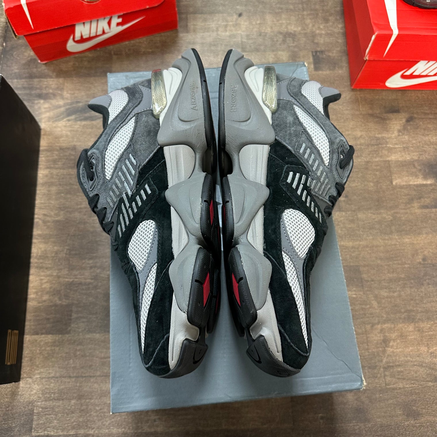 Black Castlerock New Balance 9060 (USED)