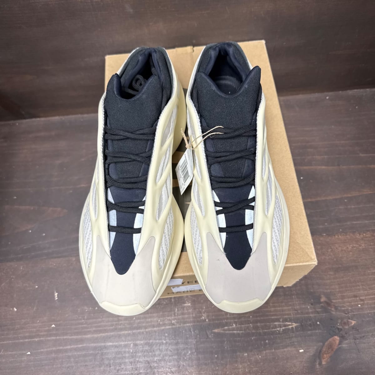 adidas Yeezy 700 V3 Azael Size 13 - back