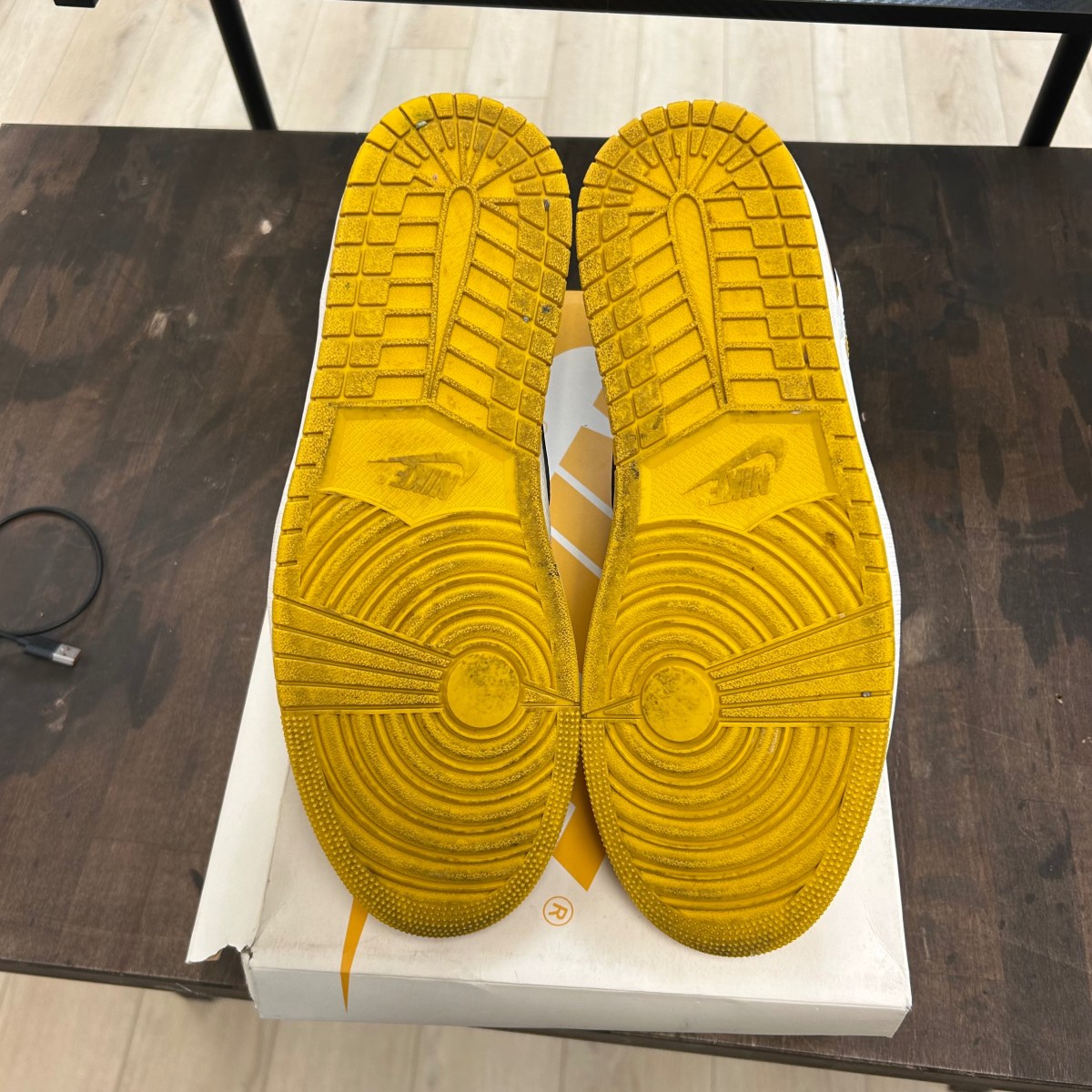 Jordan 1 Retro High OG Yellow Ochre - Image 5