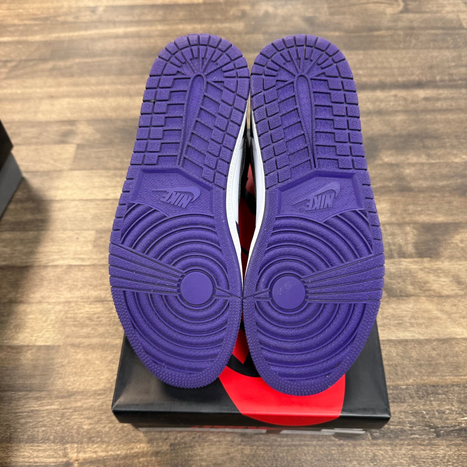 Air Jordan 1 Retro High Court Purple White (USED)