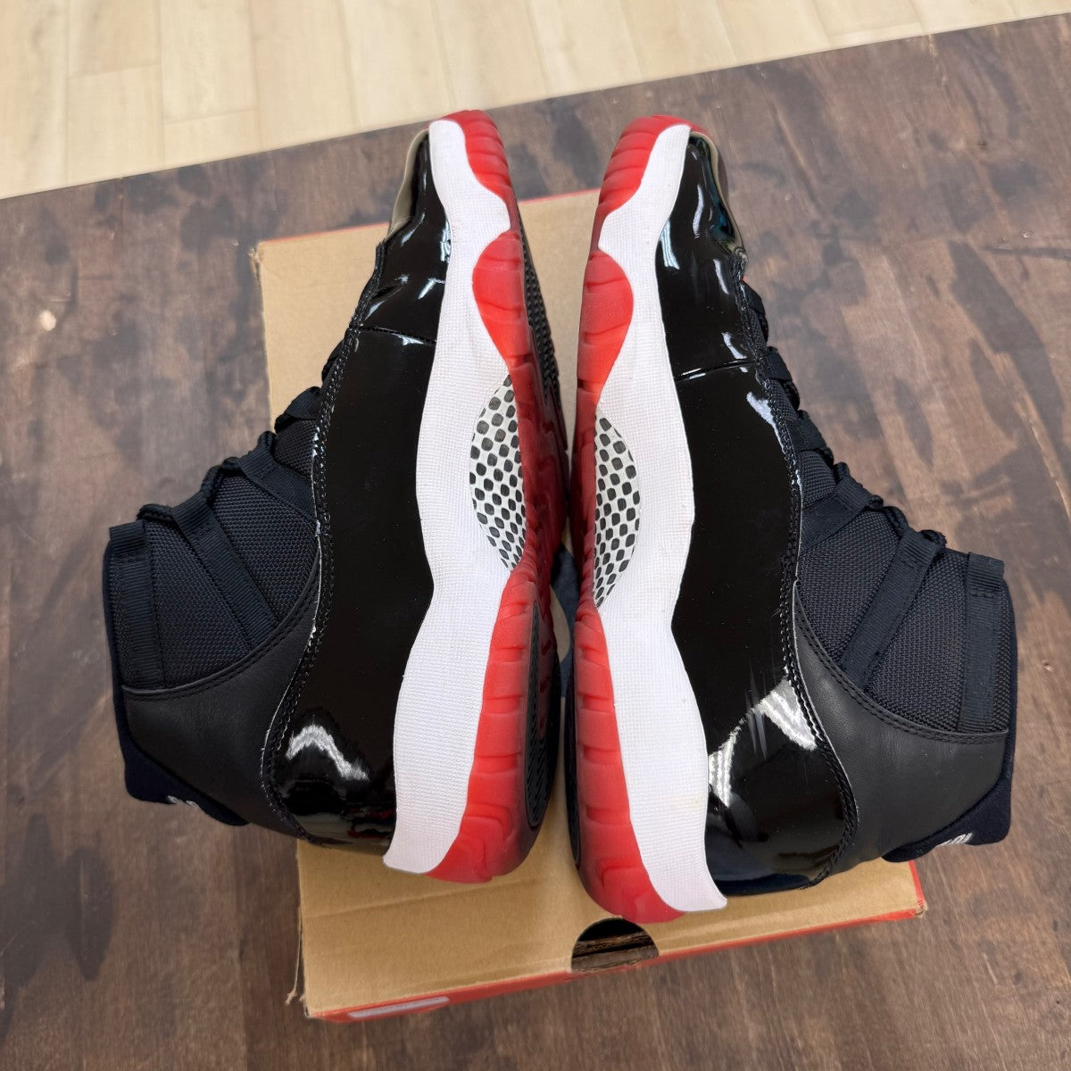 Jordan 11 Retro Playoffs Bred (2019) - Image 5