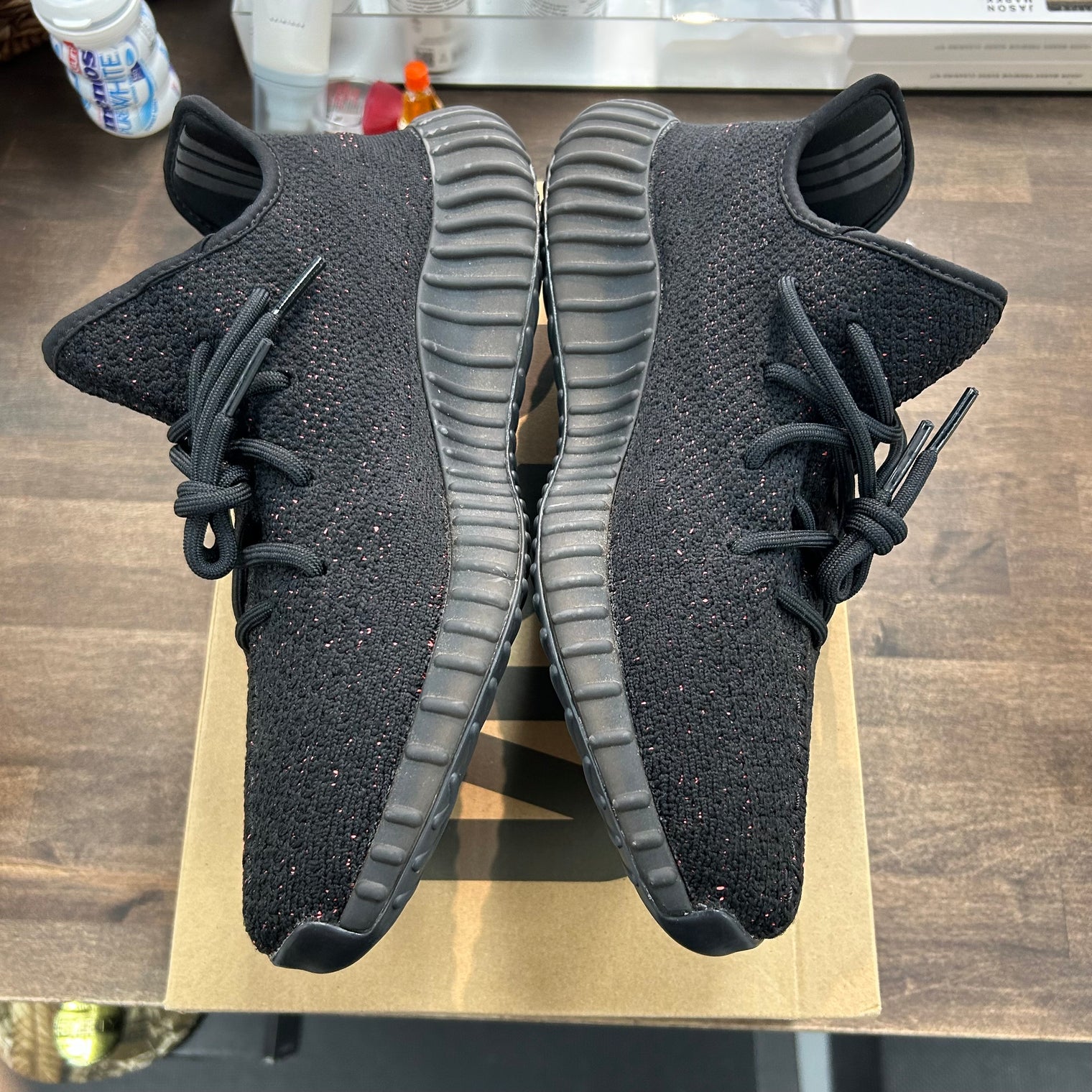 Core Red Stripe Yeezy 350 (USED)