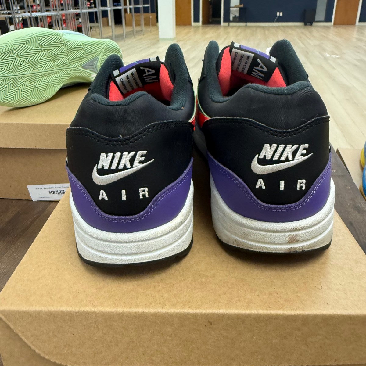 Nike Air Max 1 Windbreaker Size 11 (Pre-Owned)