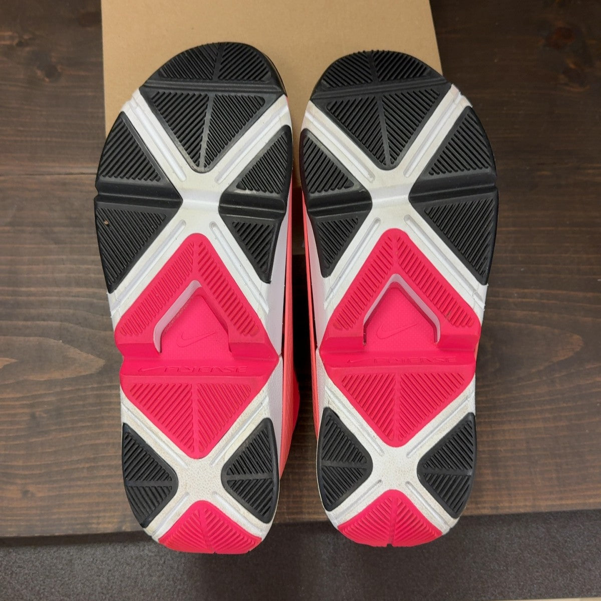 Nike Go FlyEase Pink Gaze Size 10 (Pre-Owned) - Image 8