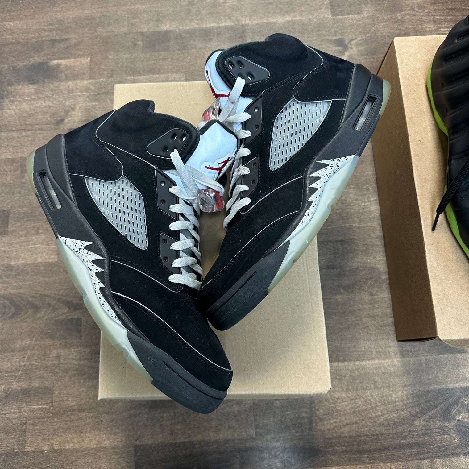 Black Metallic Jordan 5 2025 (USED, No Box)