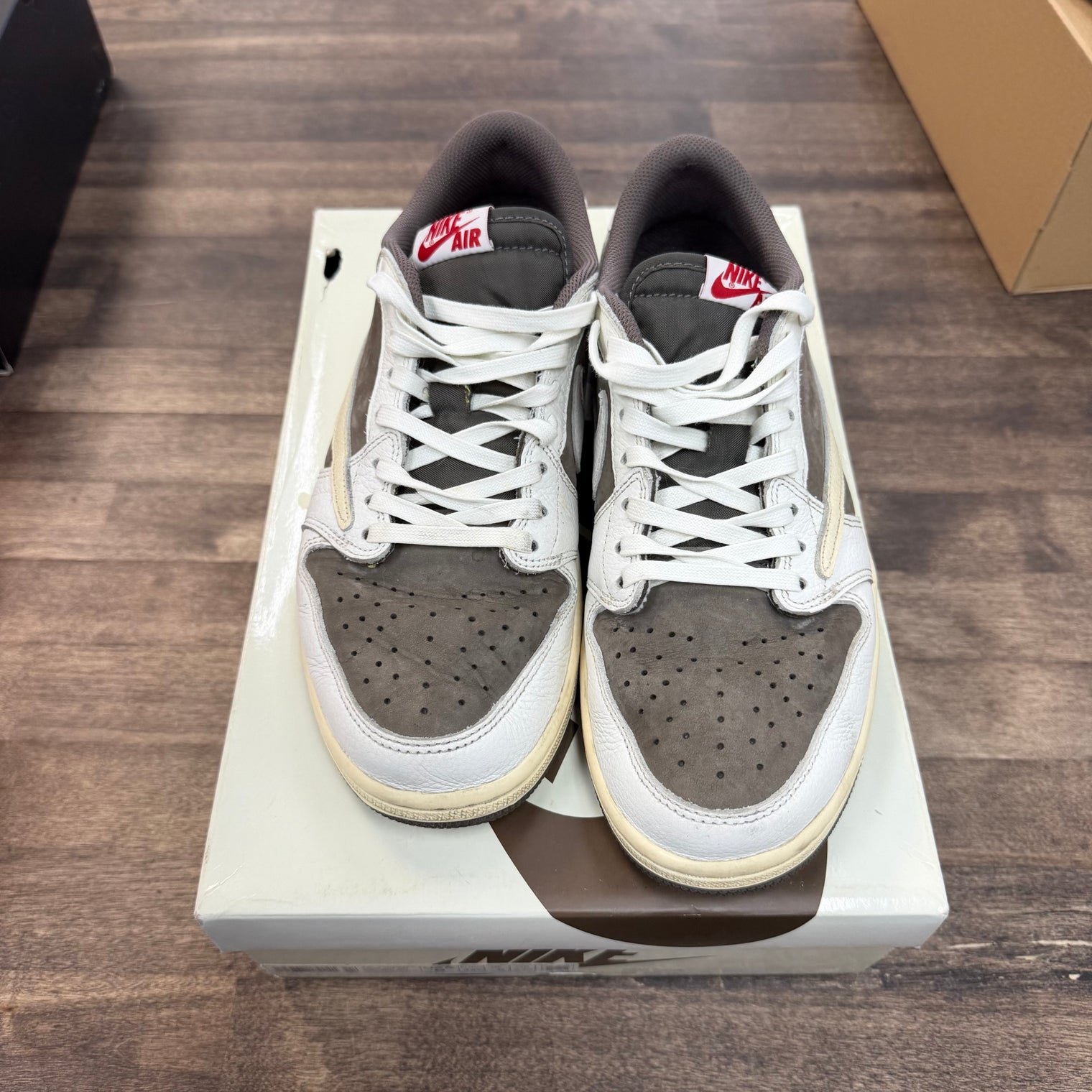 Reverse Mocha Travis Scott Jordan 1 Low (USED)