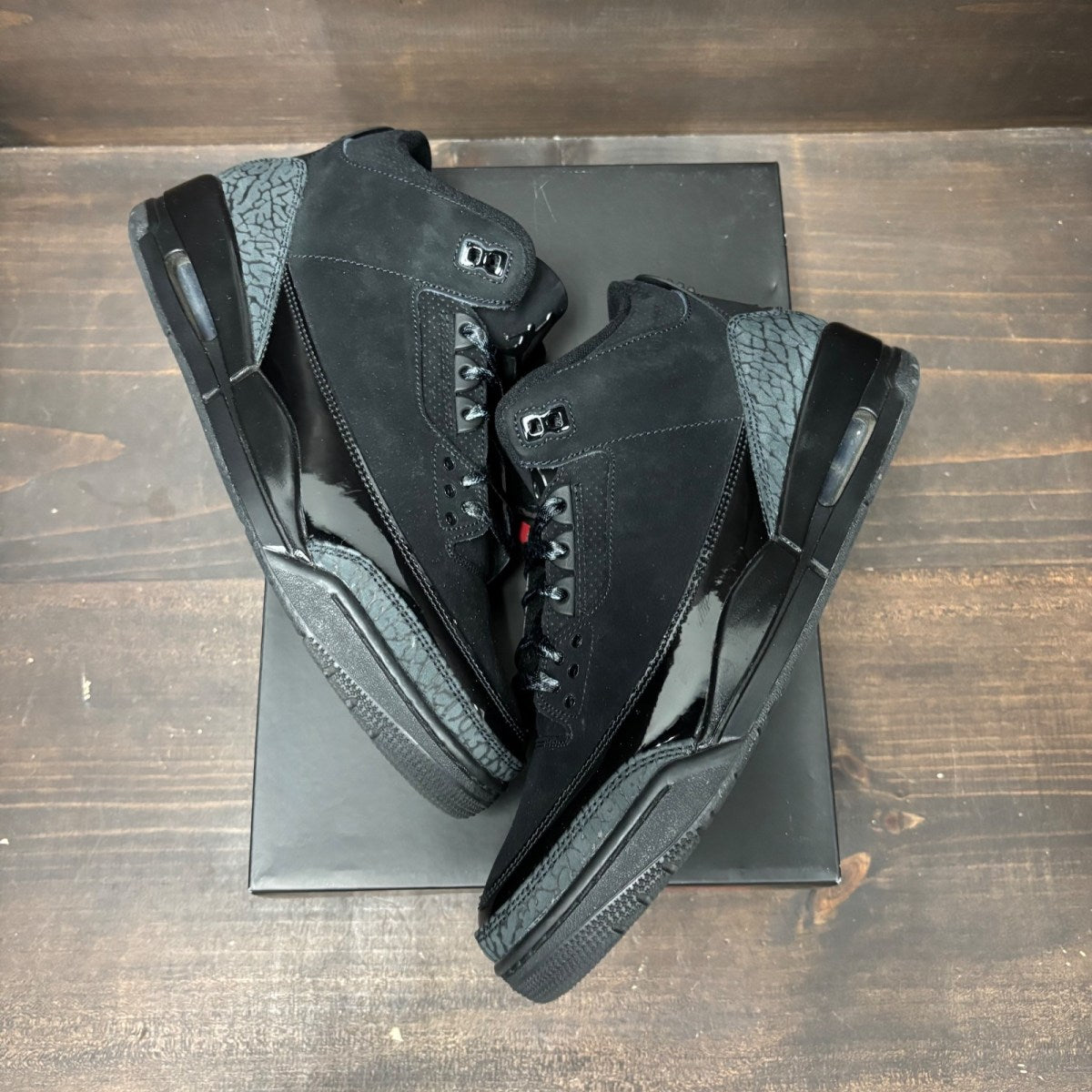 Jordan 3 Retro Black Cat (2025) - Image 2