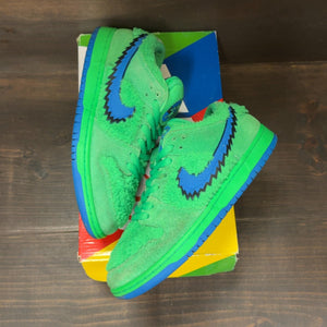 Nike SB Dunk Low Grateful Dead Bears Green Size 8.5 (Pre-Owned) - Image 2