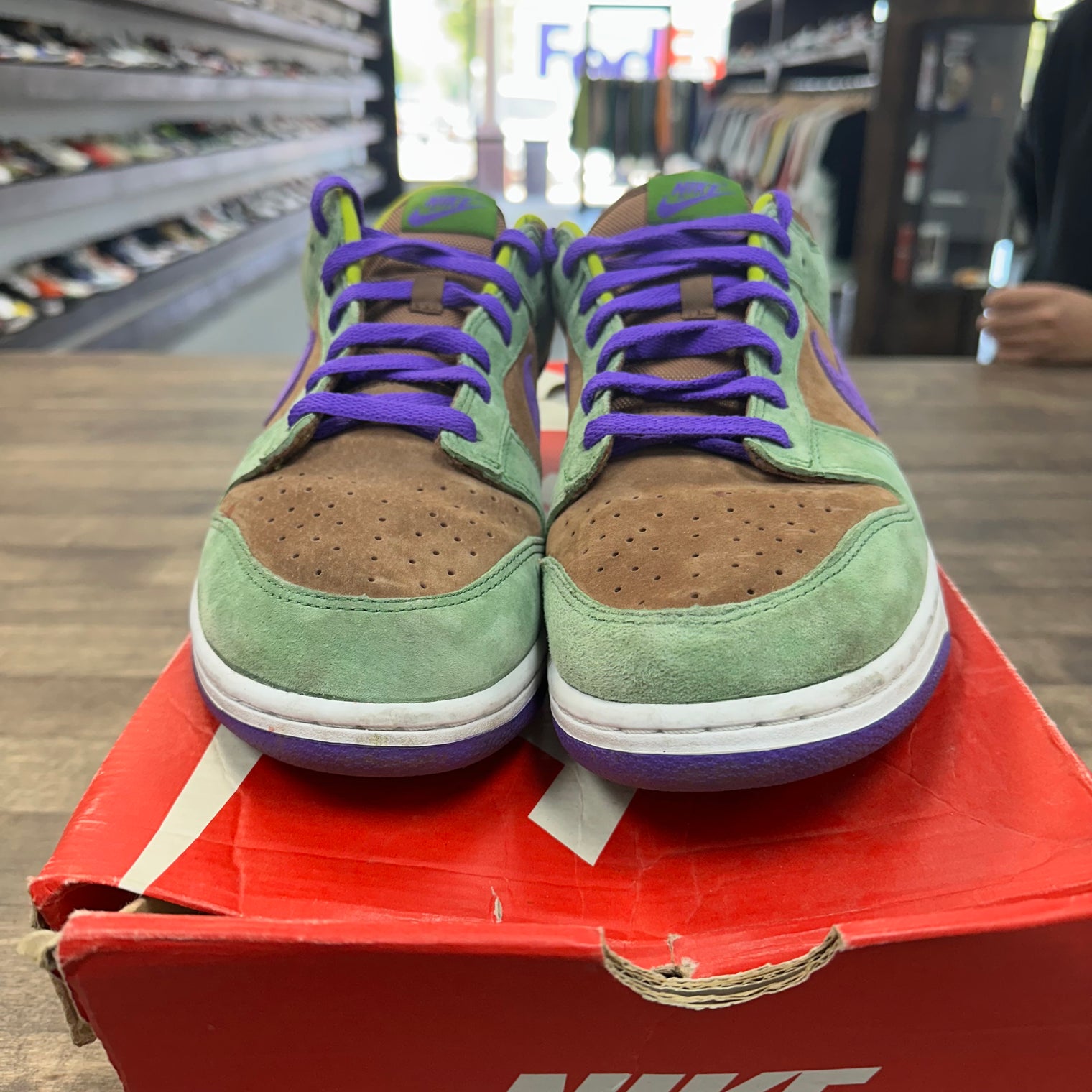 Veneer Dunk Low (USED)