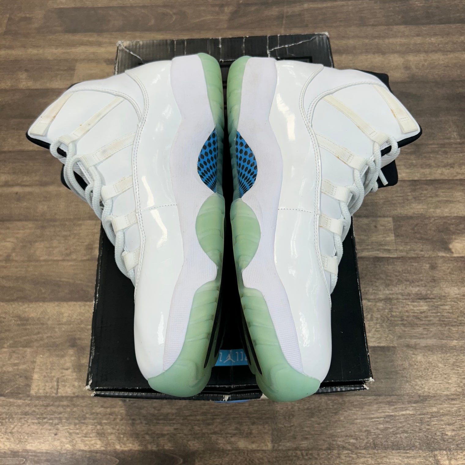Legend Blue Jordan 11 (2014) (USED)