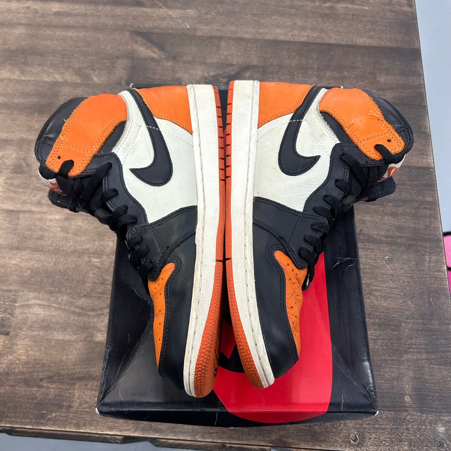 Shattered Backboard Jordan 1 High Retro (USED)