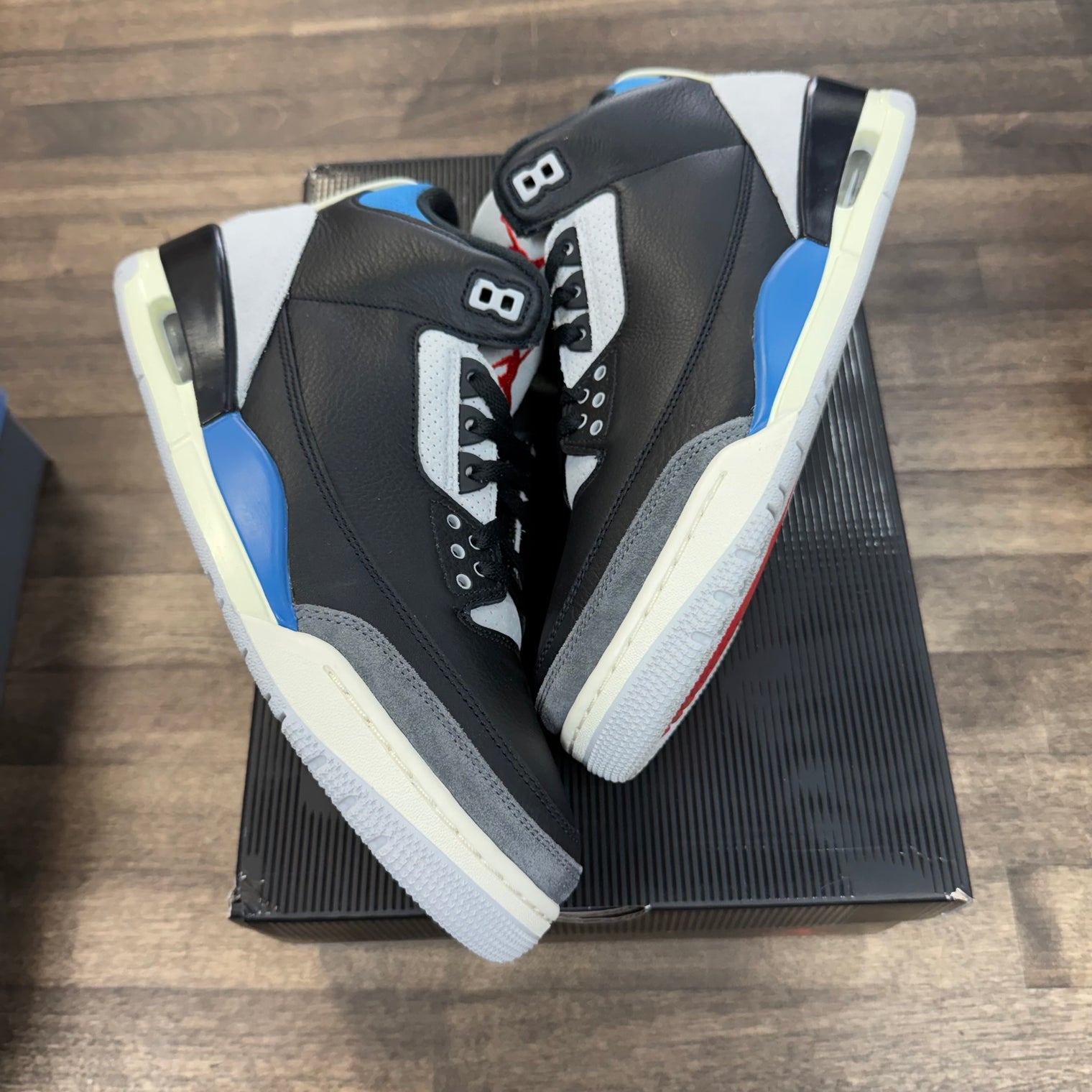 Rare Air Jordan 3 Retro (Lightly Worn)