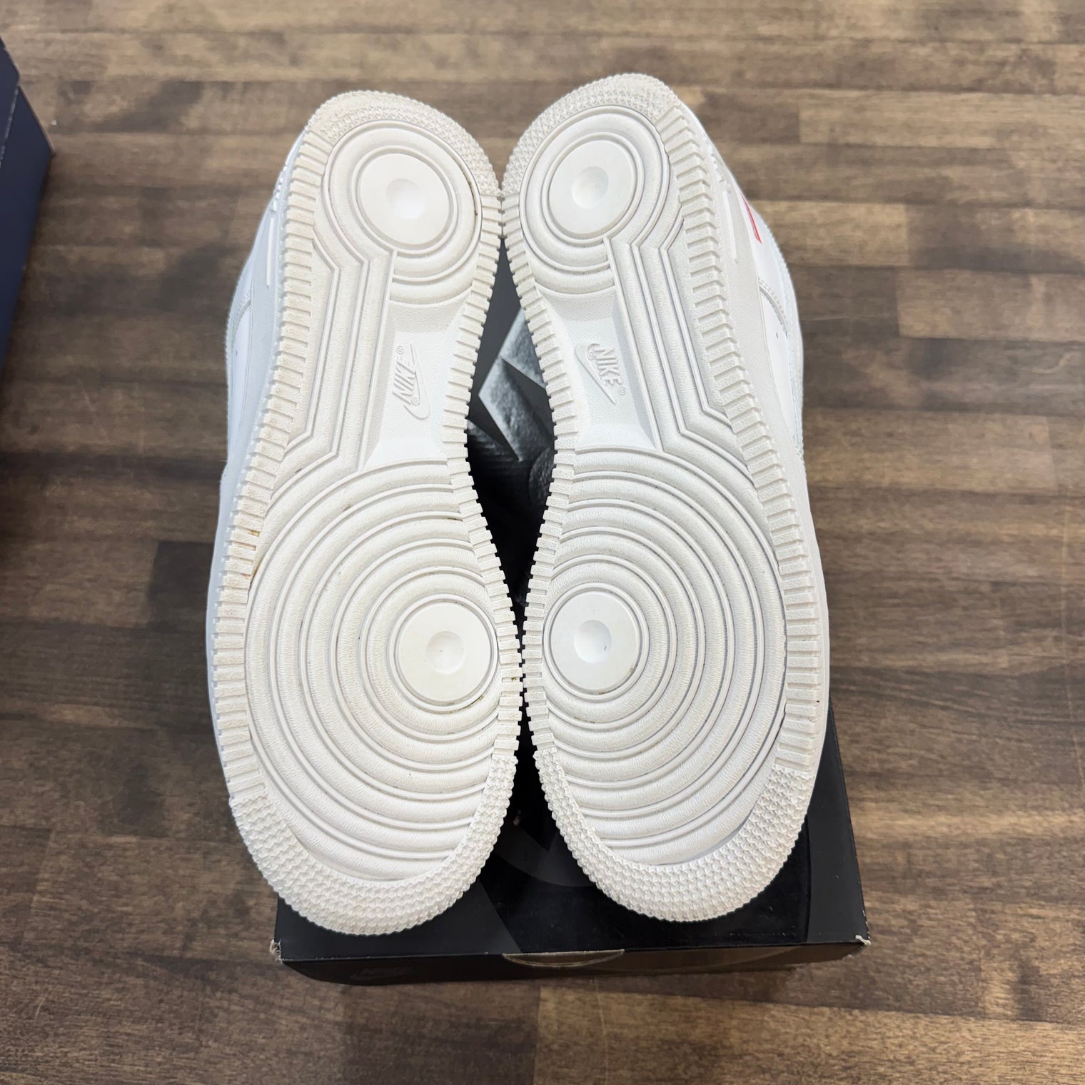 Supreme Air Force 1 White (USED)