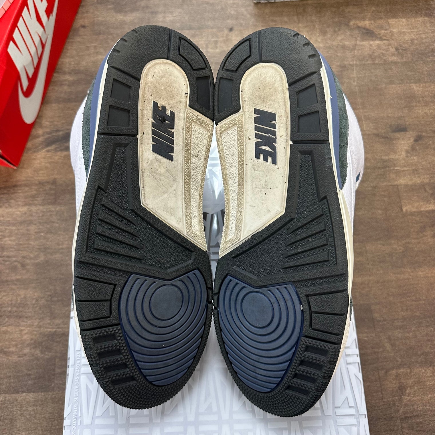 Diffused Blue A Ma Maniere Jordan 3 (USED)