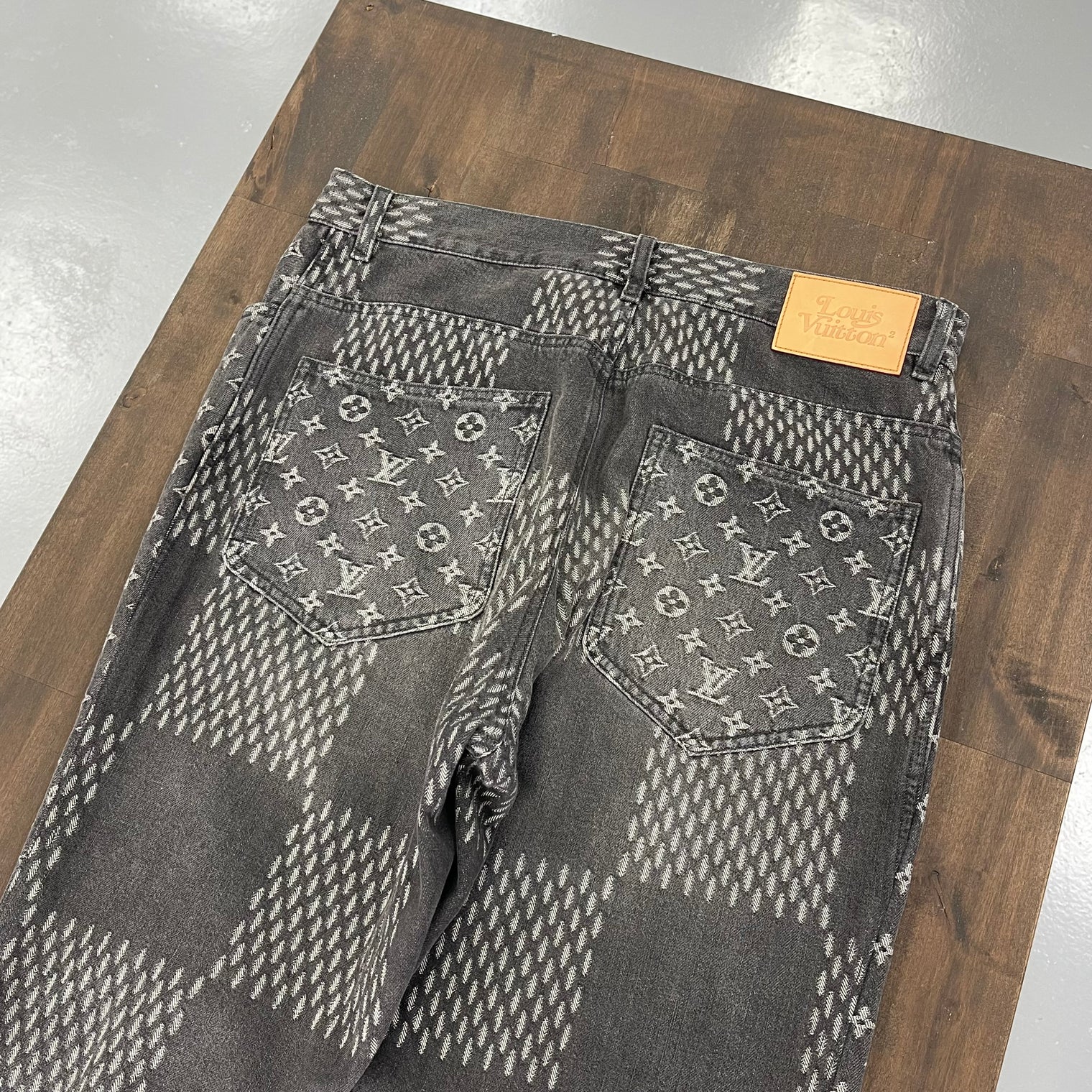 Louis Vuitton Nigo Grey Denim Jeans (USED)