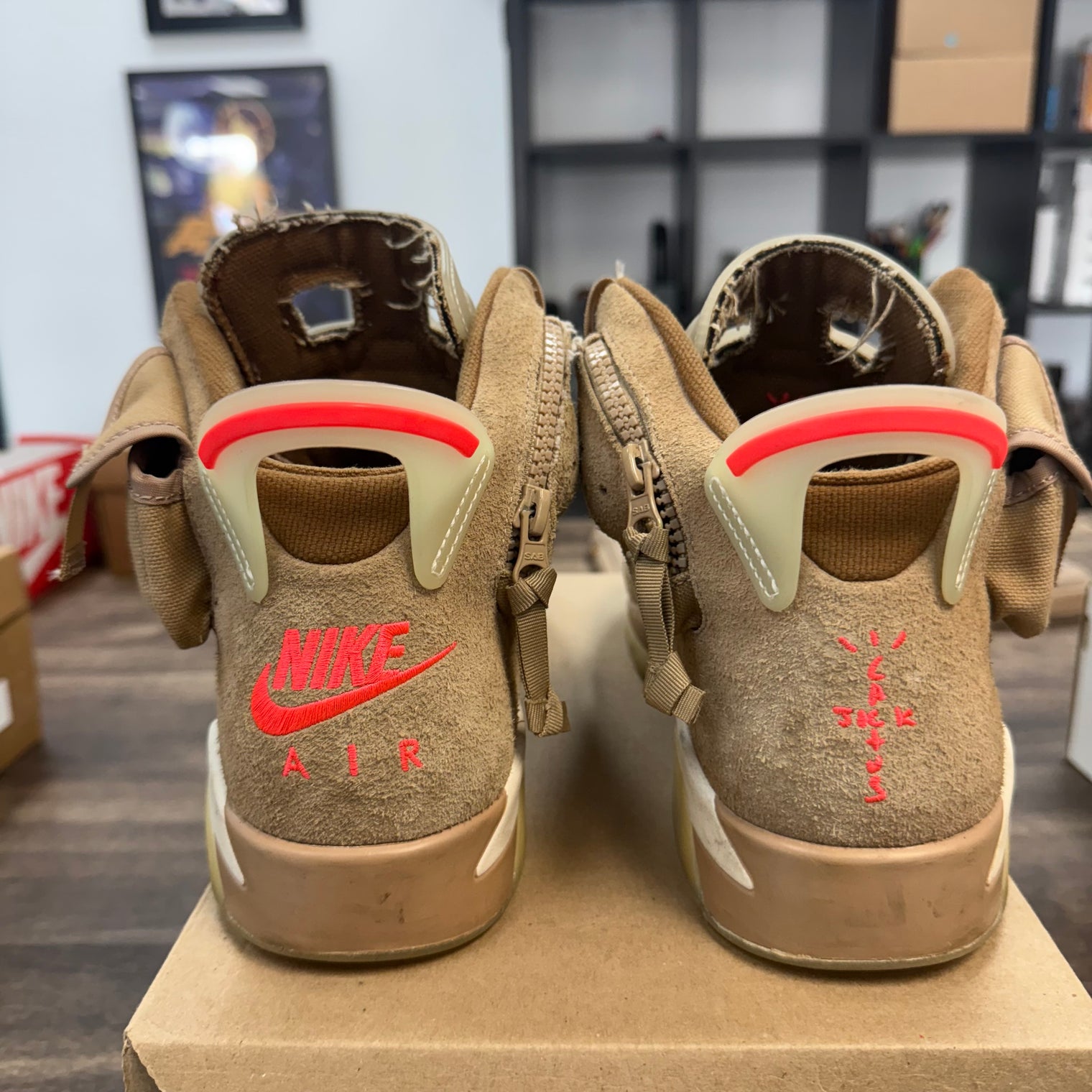 Travis Scott Khaki Jordan 6 Retro (USED,No Box)