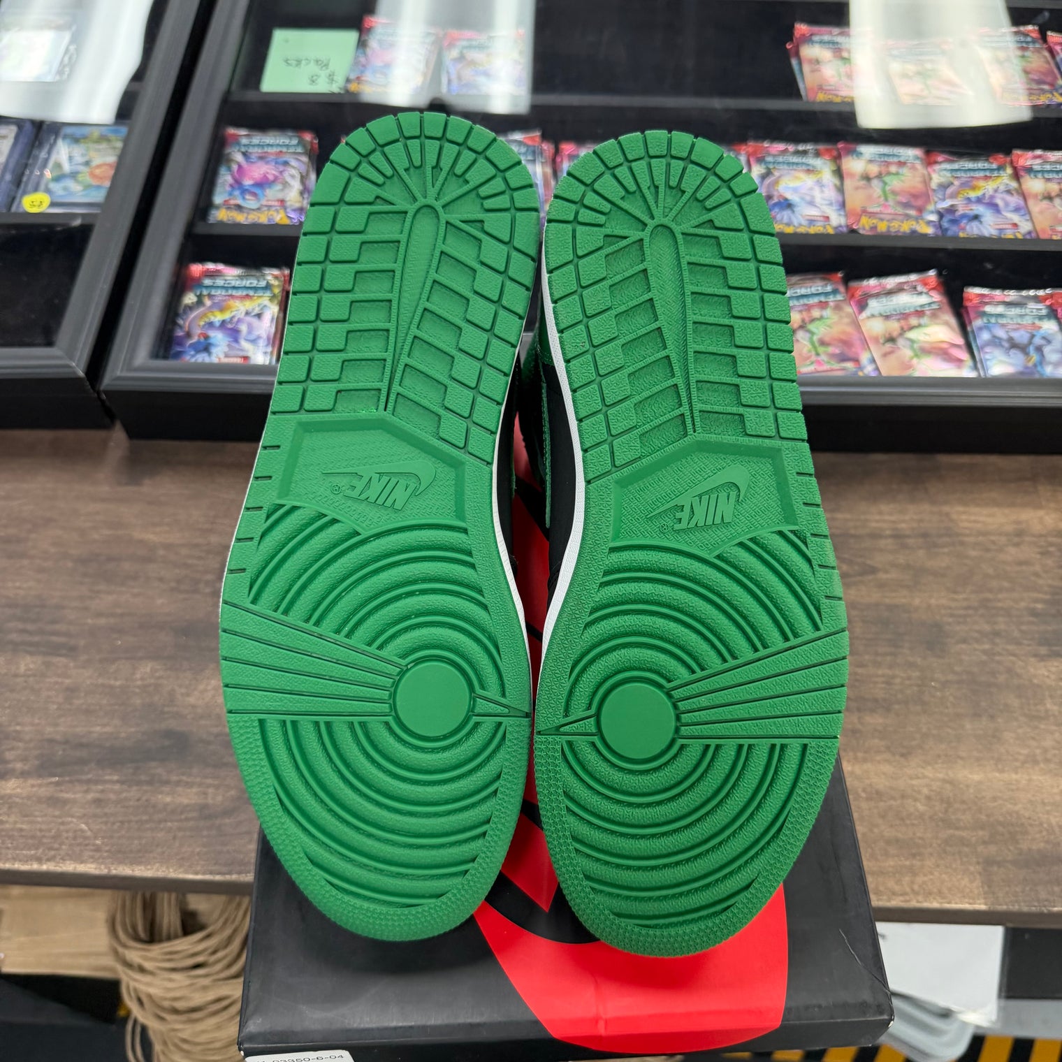 Pine green Jordan 1 Retro High (USED)