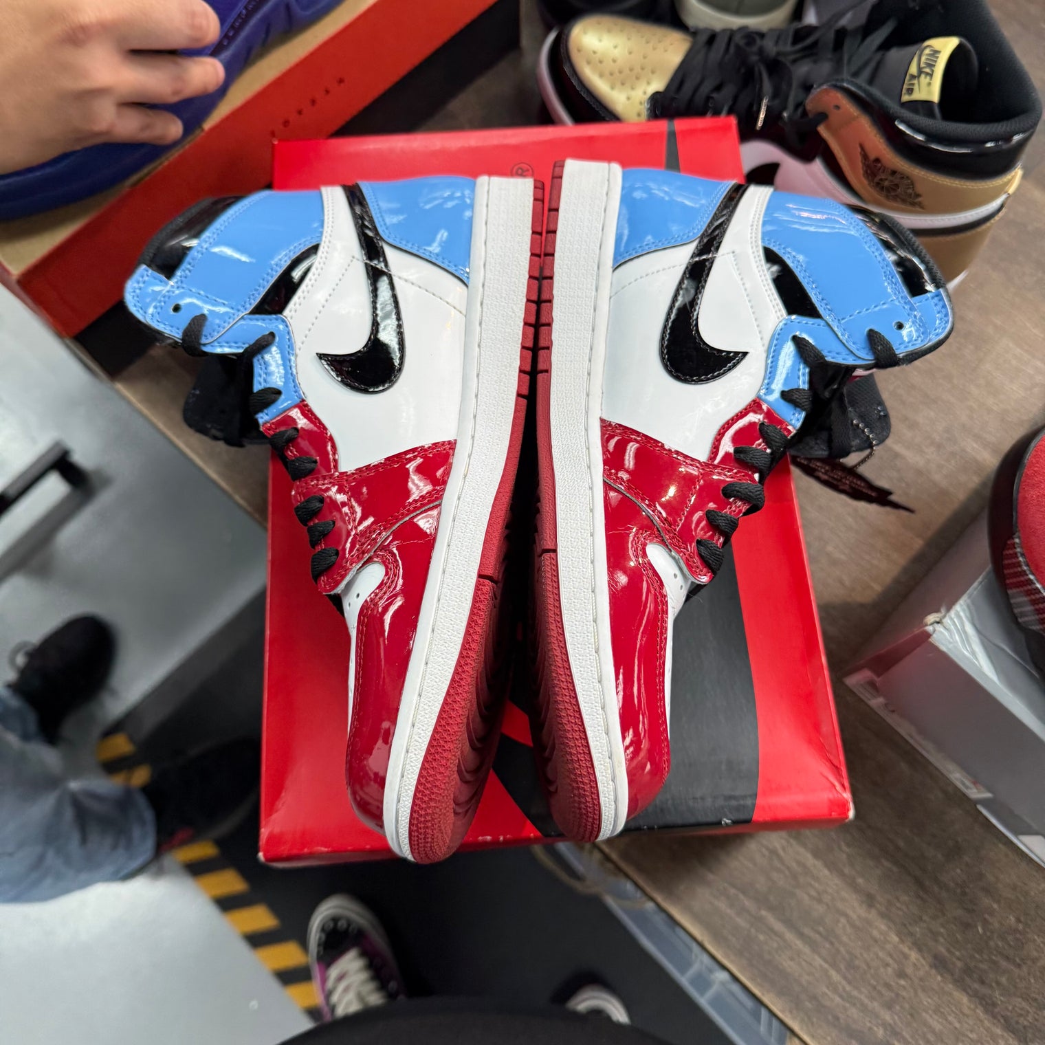 Fearless UNC Chicago Jordan 1 High Retro (USED)