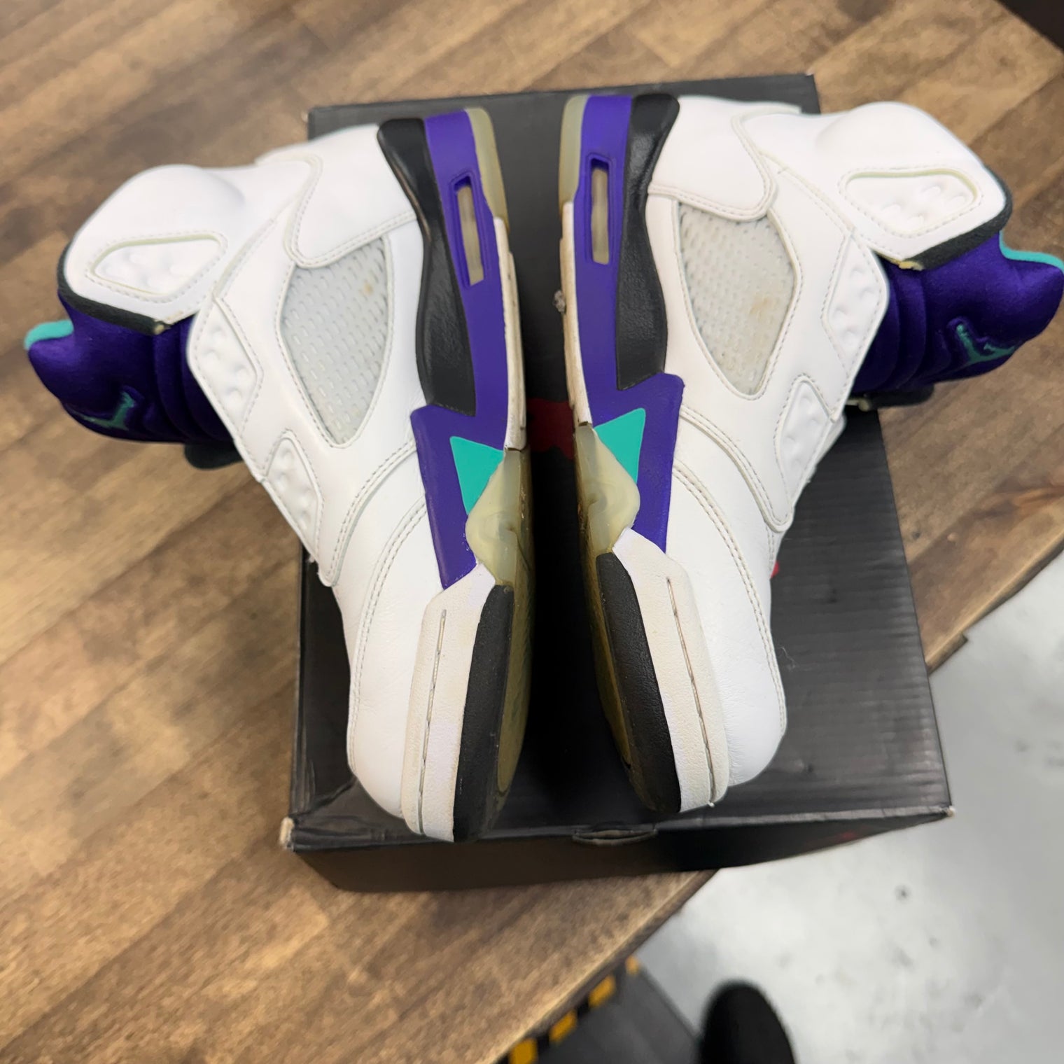 Grape Fresh Prince Jordan 5 Retro (USED)
