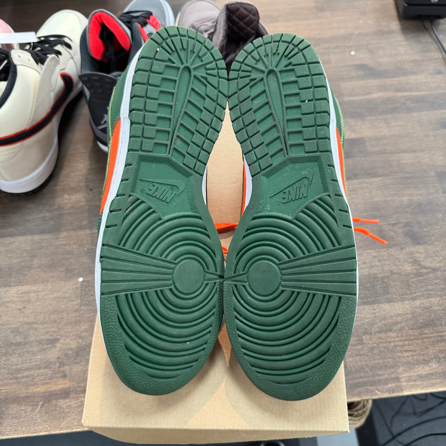 Nike Dunk Low Retro Miami Hurricanes (USED, No Box)