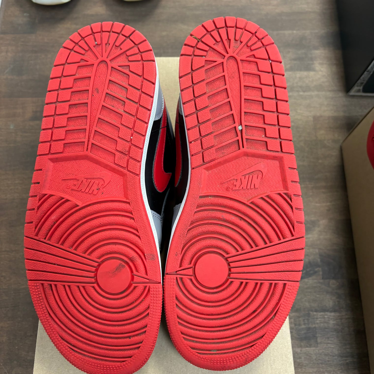 Black Light Smoke Grey Gym Red Jordan 1 Low (USED,No Box)