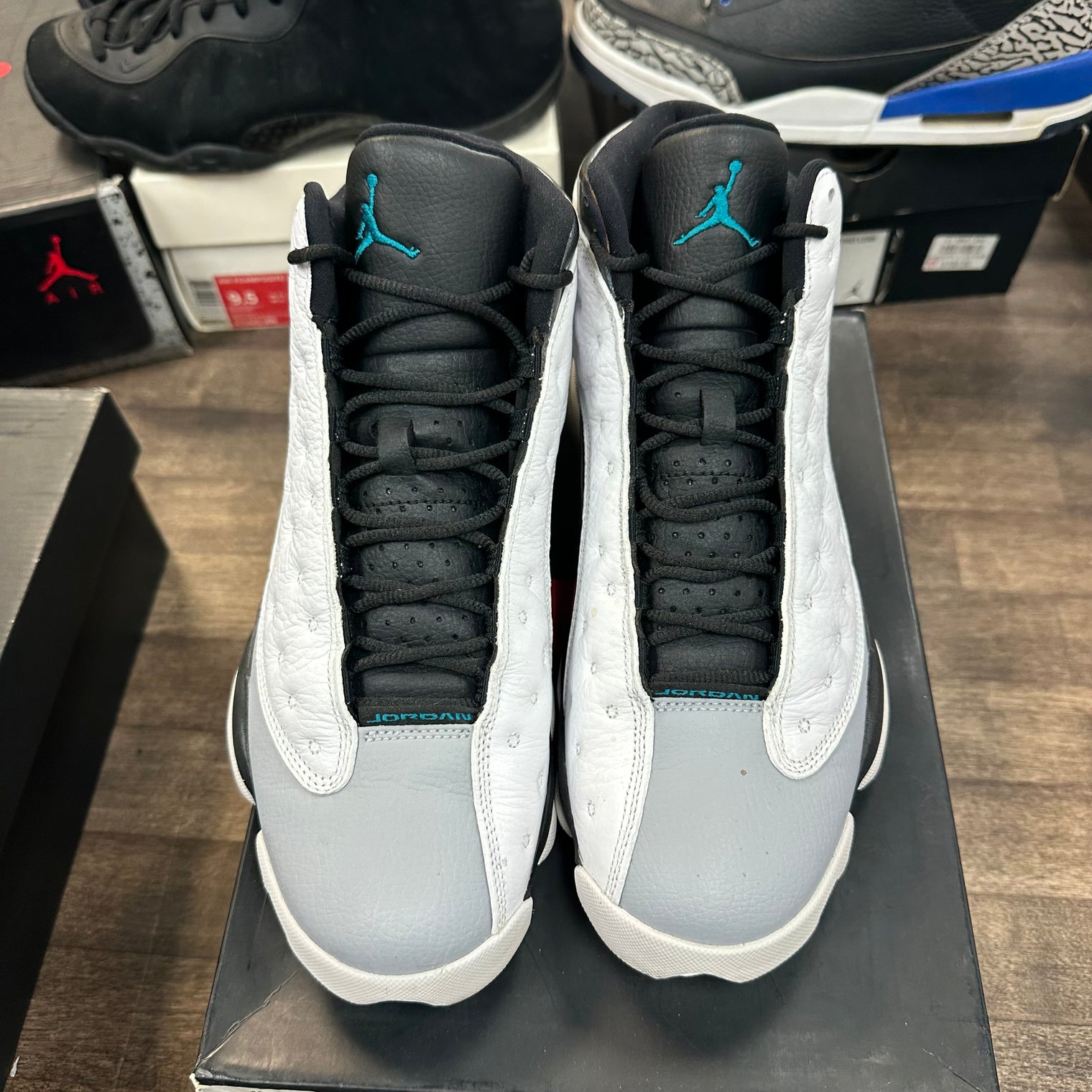 Baron Hologram Jordan 13 Retro (USED)