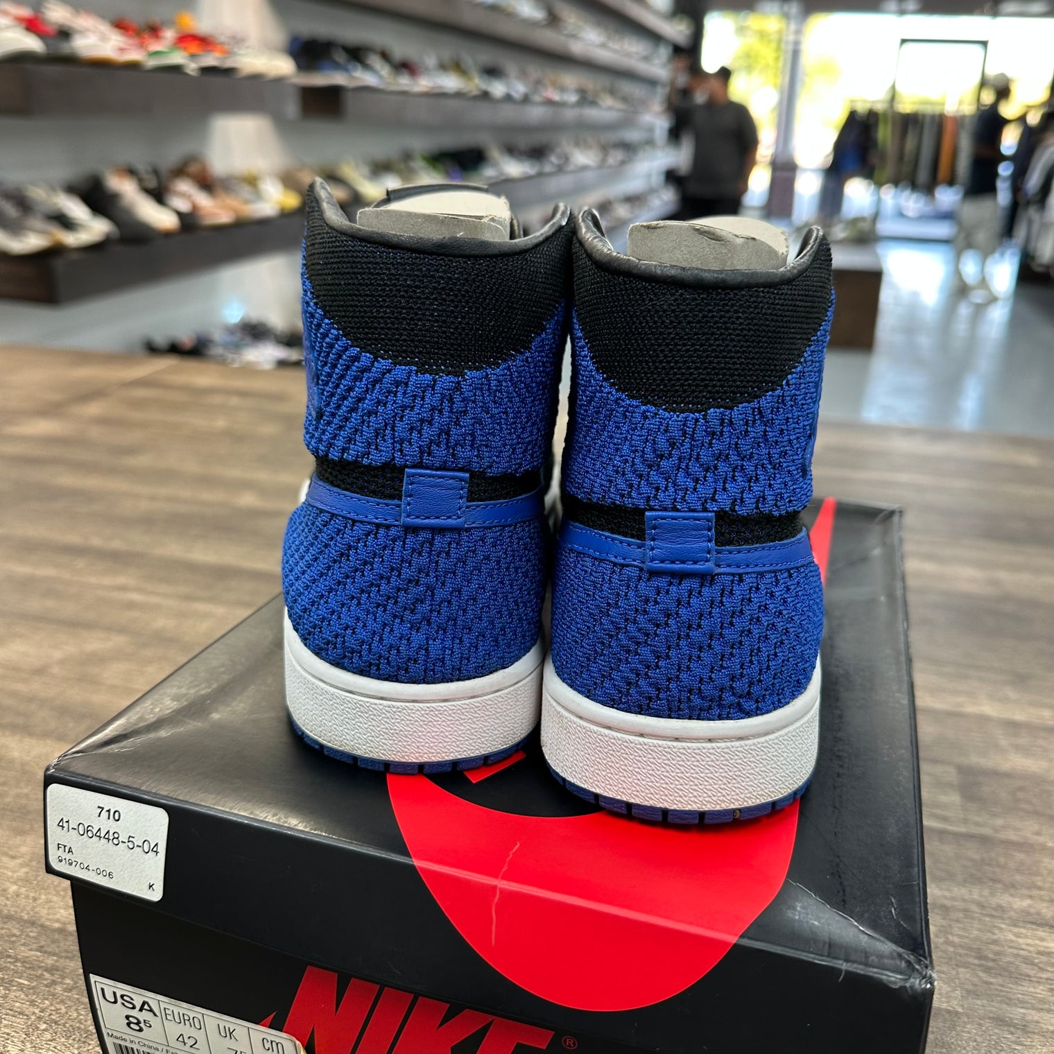 Royal Jordan 1 High Flyknit (USED)