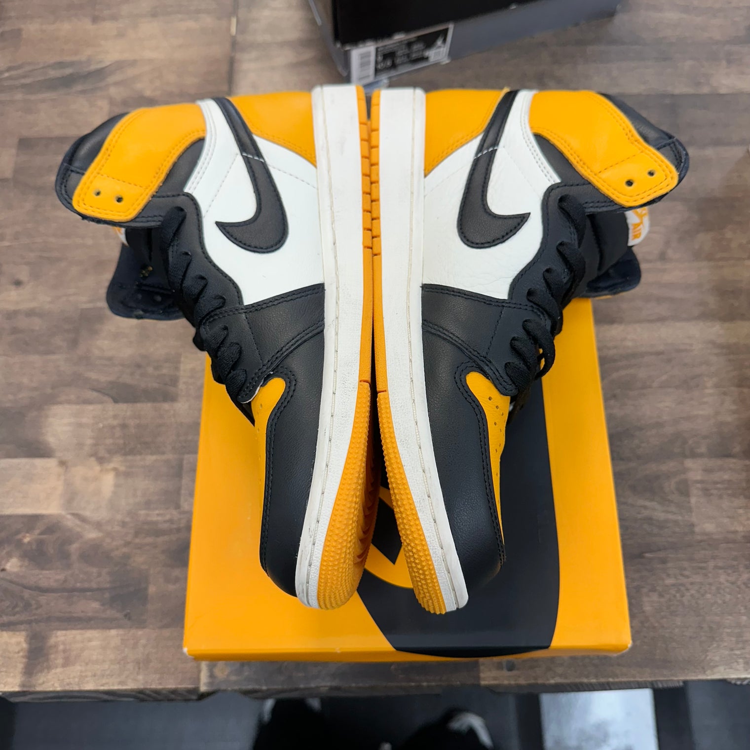 Air Jordan 1 High Taxi Yellow Toe (USED)