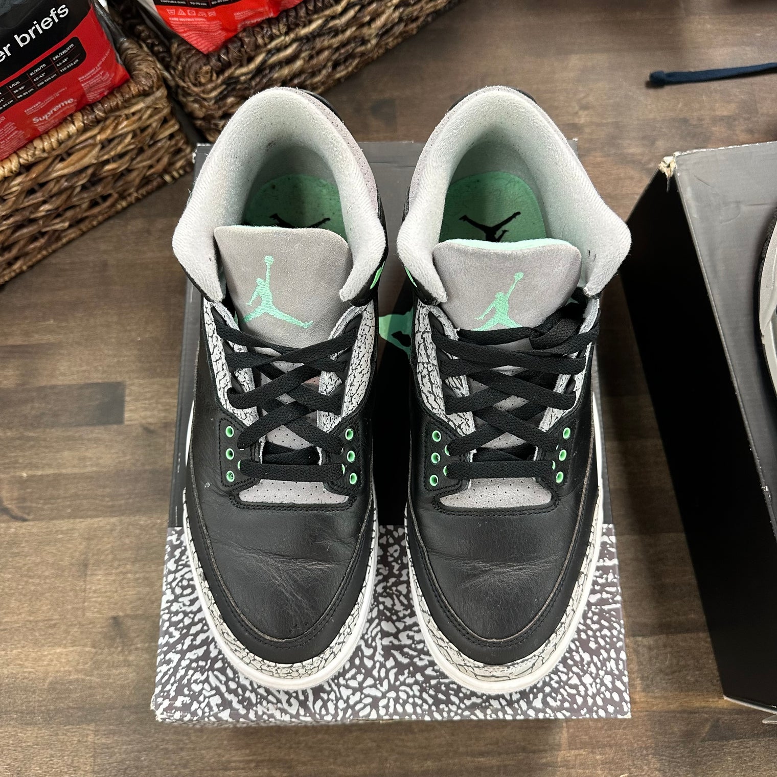 Jordan 3 Retro Green Glow (USED)
