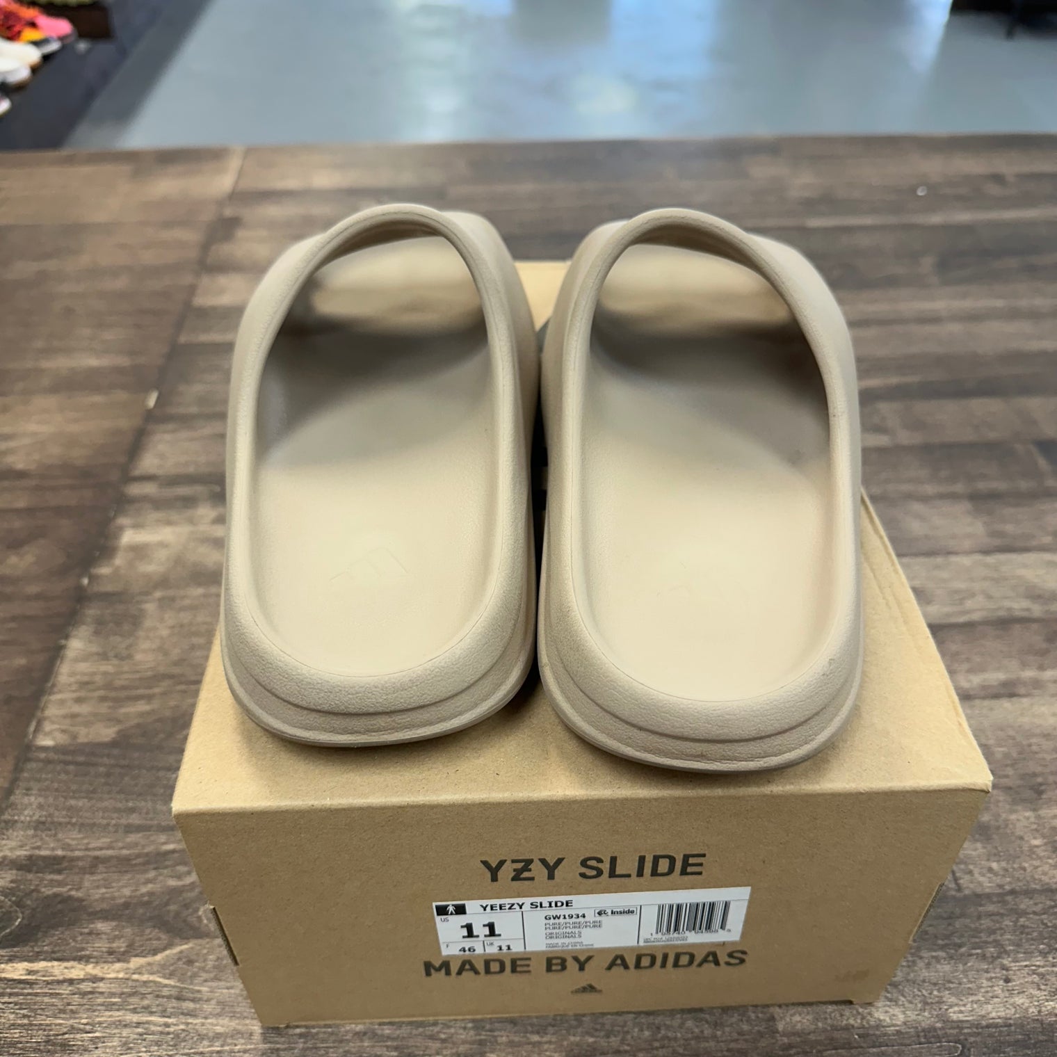 Pure Yeezy Slide (USED)