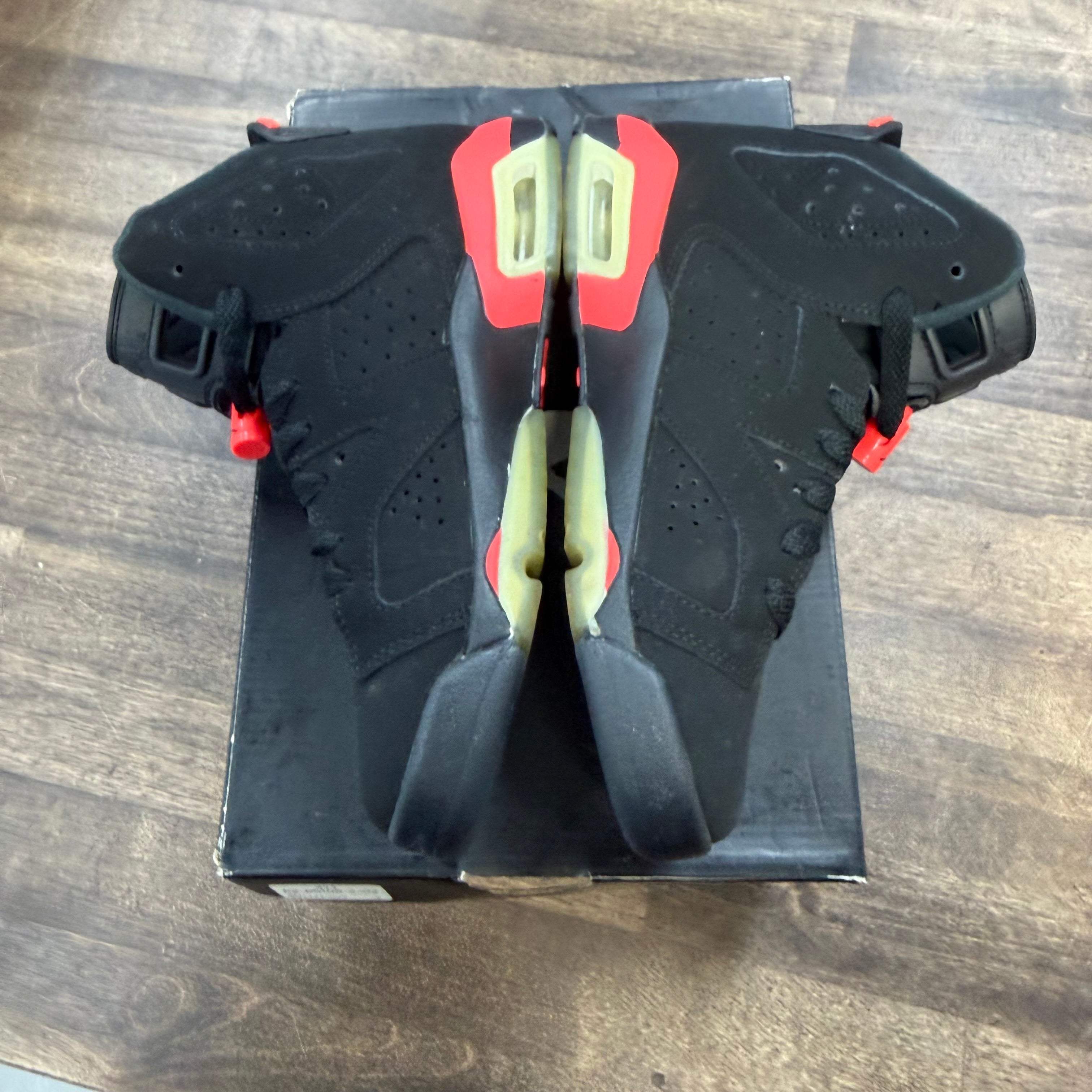 Jordan Black Infrared Jordan 6 Retro (GS) (2014) (USED) Size 4.5Y (Pre-Owned) - Image 3