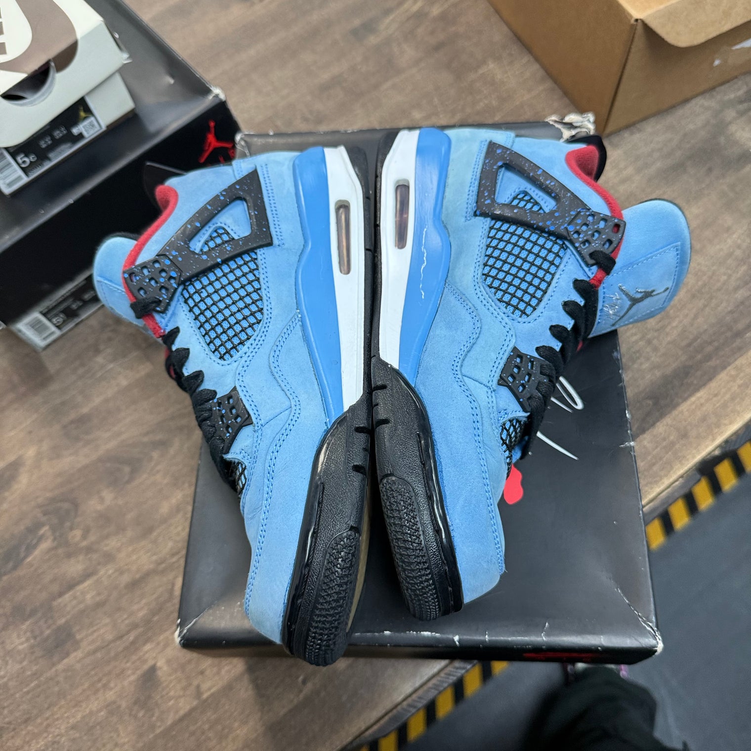 Travis Scott Cactus Jack Jordan 4 Retro (USED)