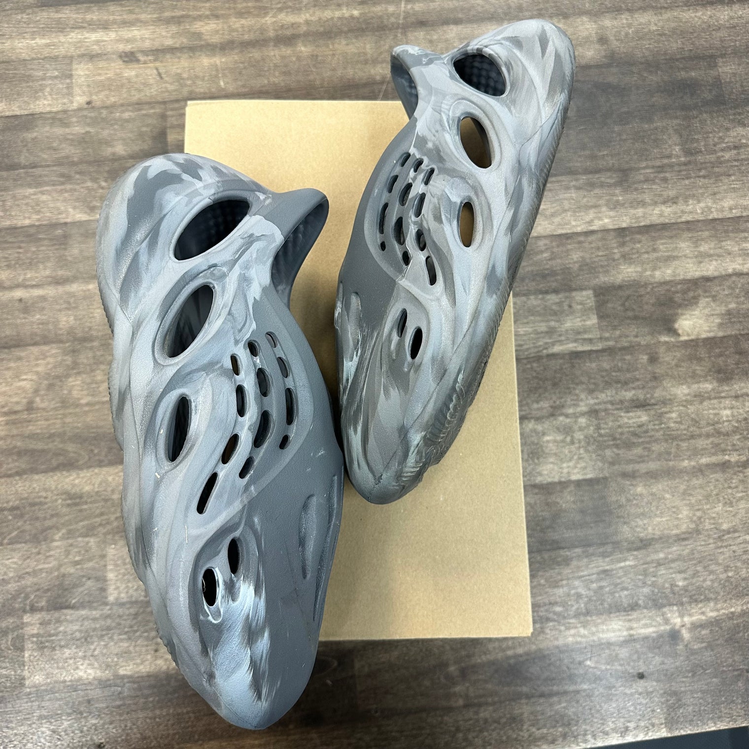 Adidas Yeezy Foam RNNR MX Granite (Used)