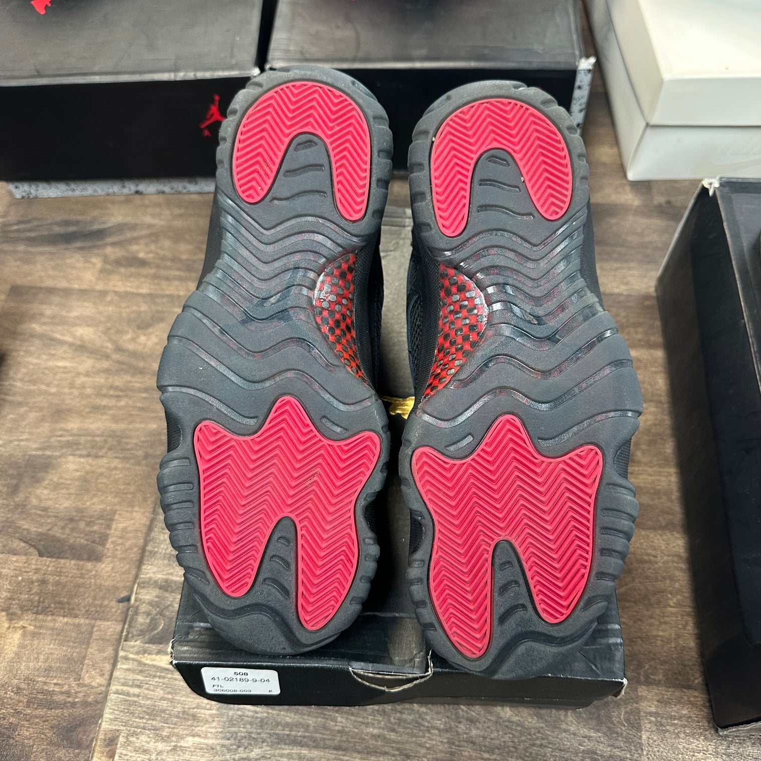 Referee Jordan 11 Low IE (2015) (USED)