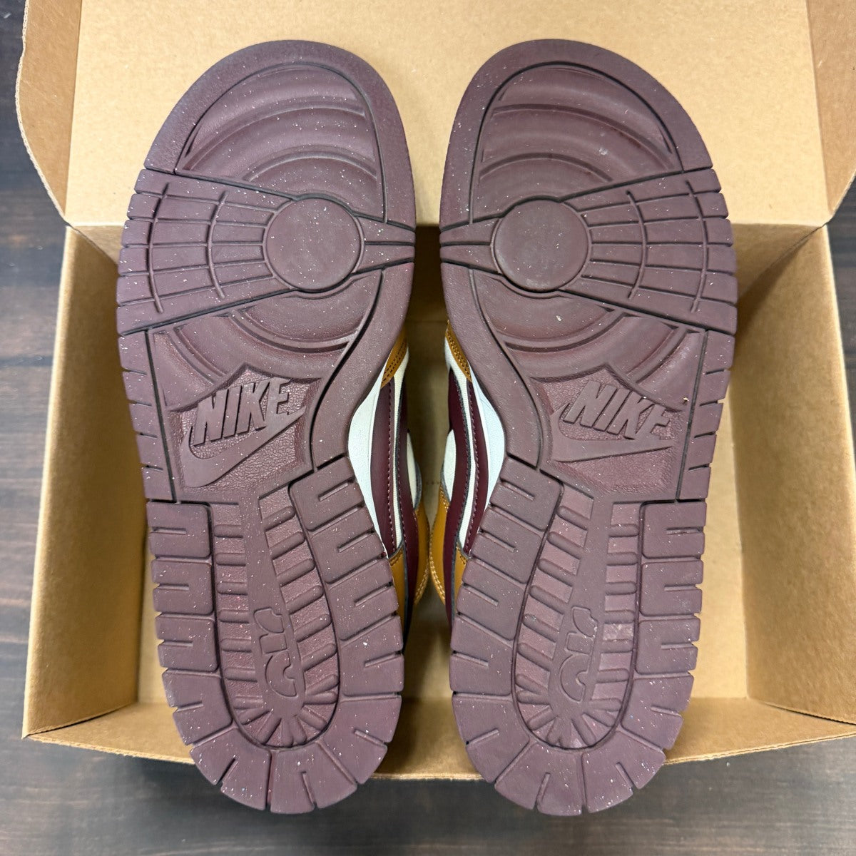 Nike Dunk Low Jumbo Light British Tan Size 11 (Pre-Owned) - Image 7