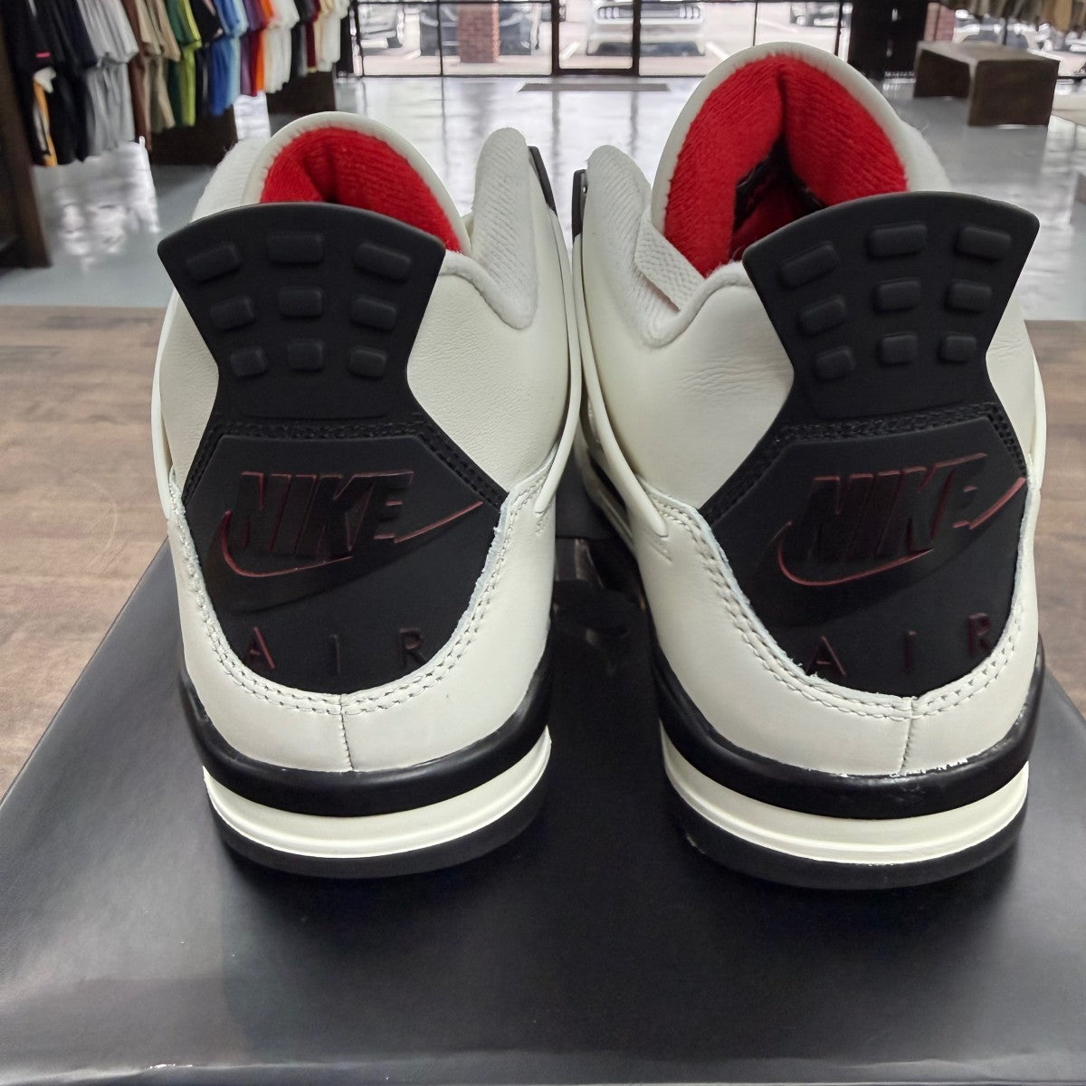 Jordan 4 Retro OG Flight Club - Image 4