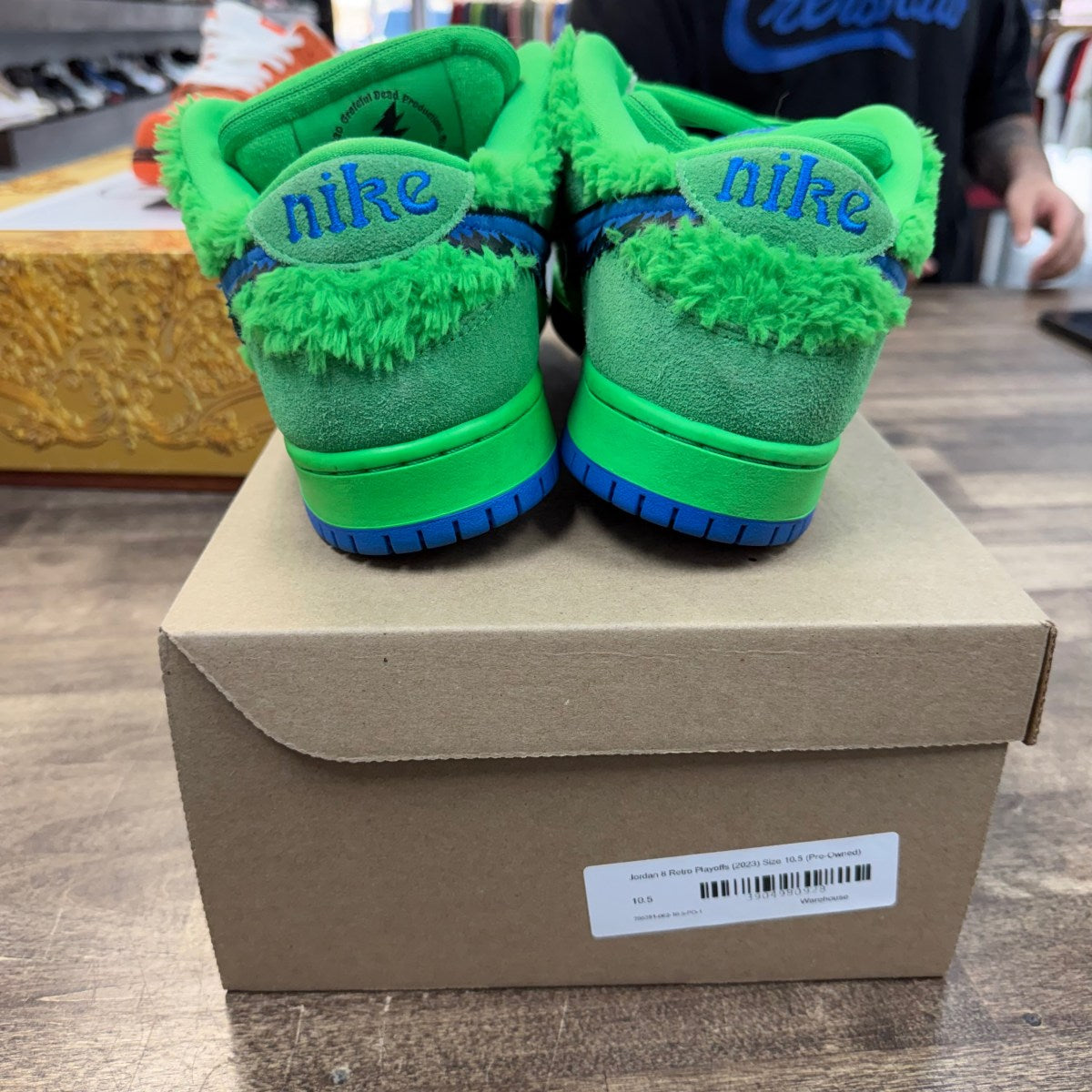 Nike SB Dunk Low Grateful Dead Bears Green Size 10 (Pre-Owned) - Image 2