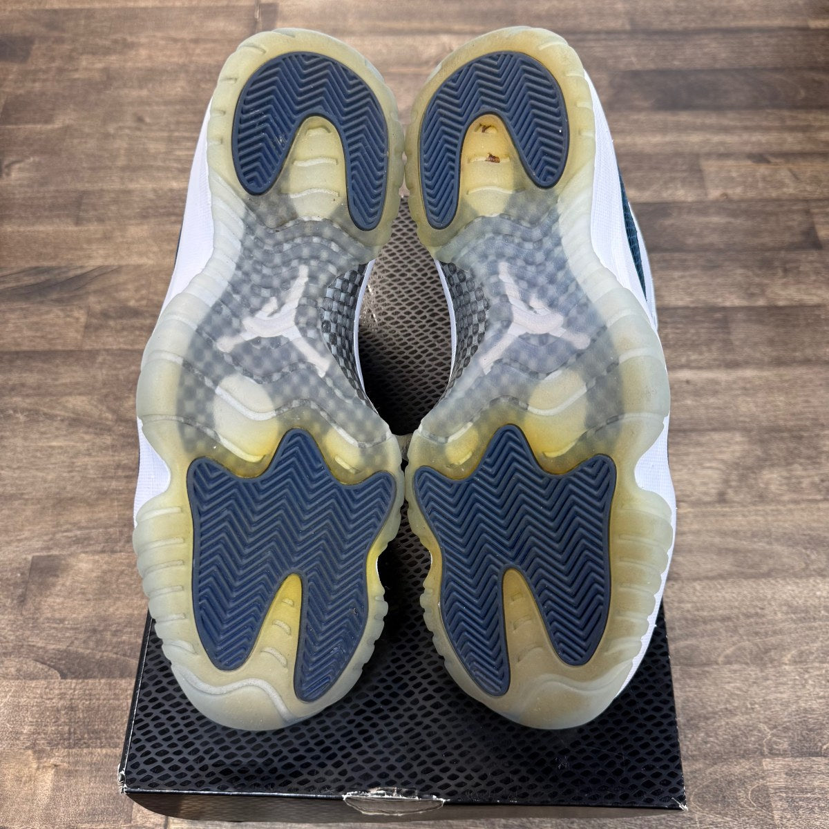 Jordan 11 Retro Low Snake Navy (2019) - Image 5