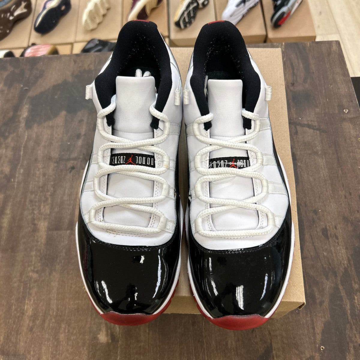 Jordan 11 Retro Low Concord Bred Size 12 (Pre-Owned) - Image 2