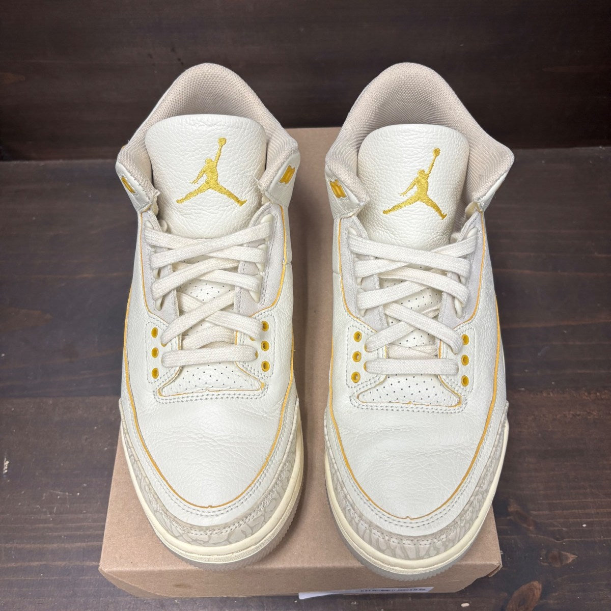 Jordan 3 Retro SP J Balvin Medellín Sunset Size 10 (Pre-Owned) - Image 3