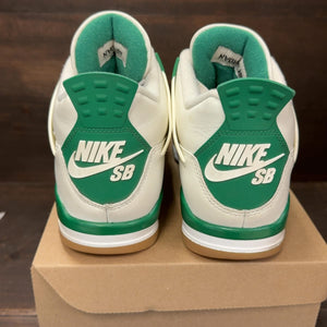 Jordan 4 Retro SB Pine Green Size 8.5 (Pre-Owned) - aux