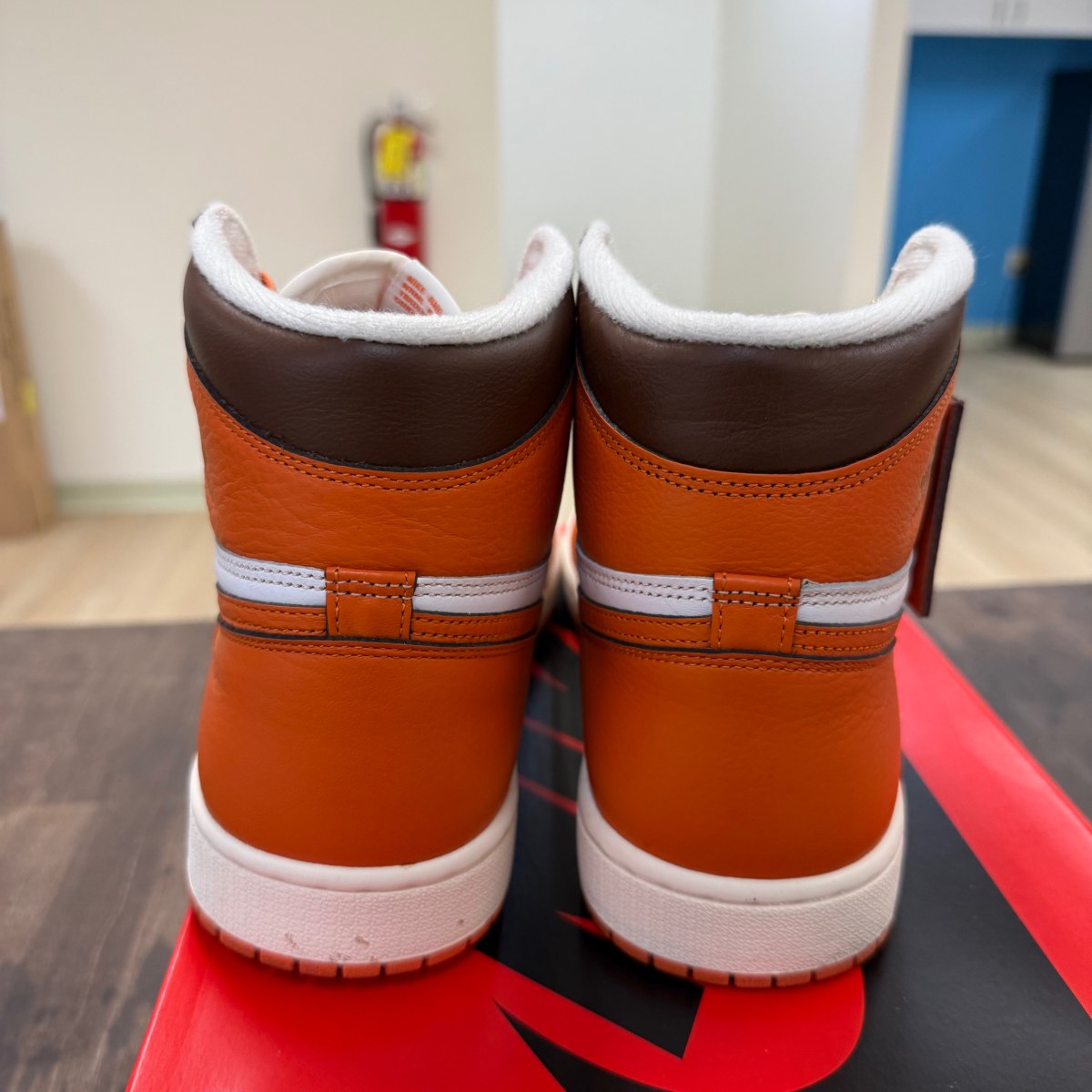 Jordan 1 Retro High OG Starfish (Women's) - Image 3