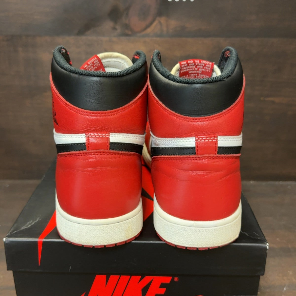 Jordan 1 Retro Chicago (2015) Size 10.5 (Pre-Owned) - Image 5