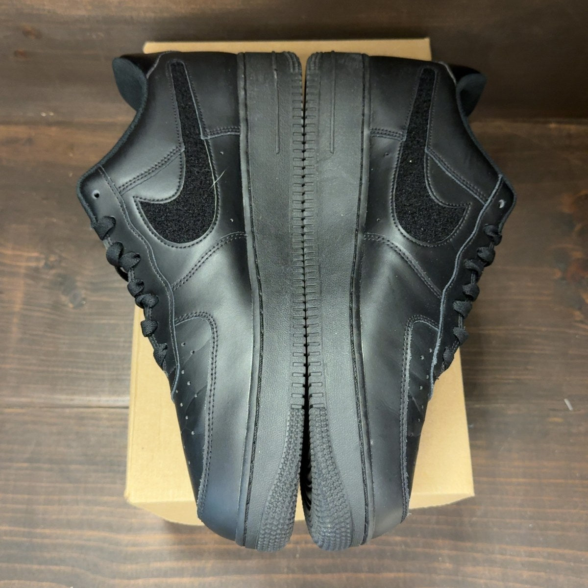 Nike Air Force 1 Black Metallic Gold Removable Swoosh Pack Size 14 (Pre-Owned) - Image 4