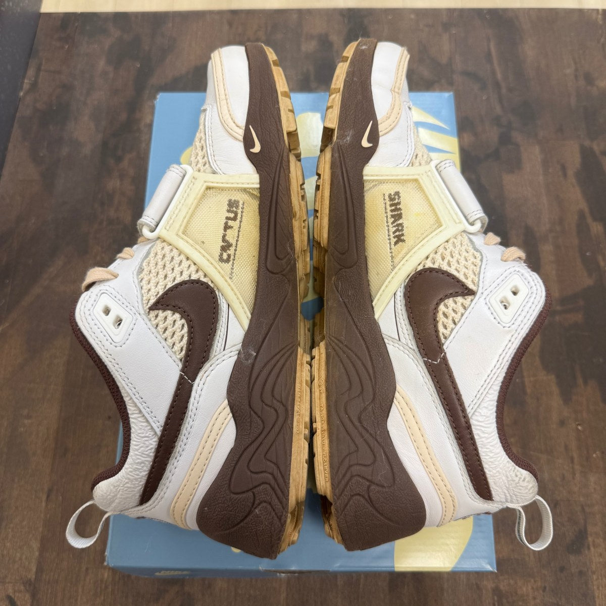 Nike Zoom Field Jaxx Travis Scott Light Chocolate - Image 4
