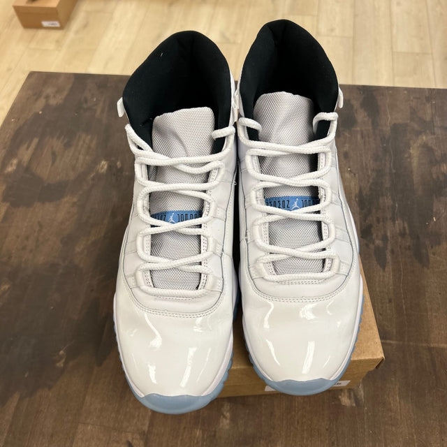 Jordan 11 Retro Legend Blue (2024) Size 13 (Pre-Owned) - Image 2