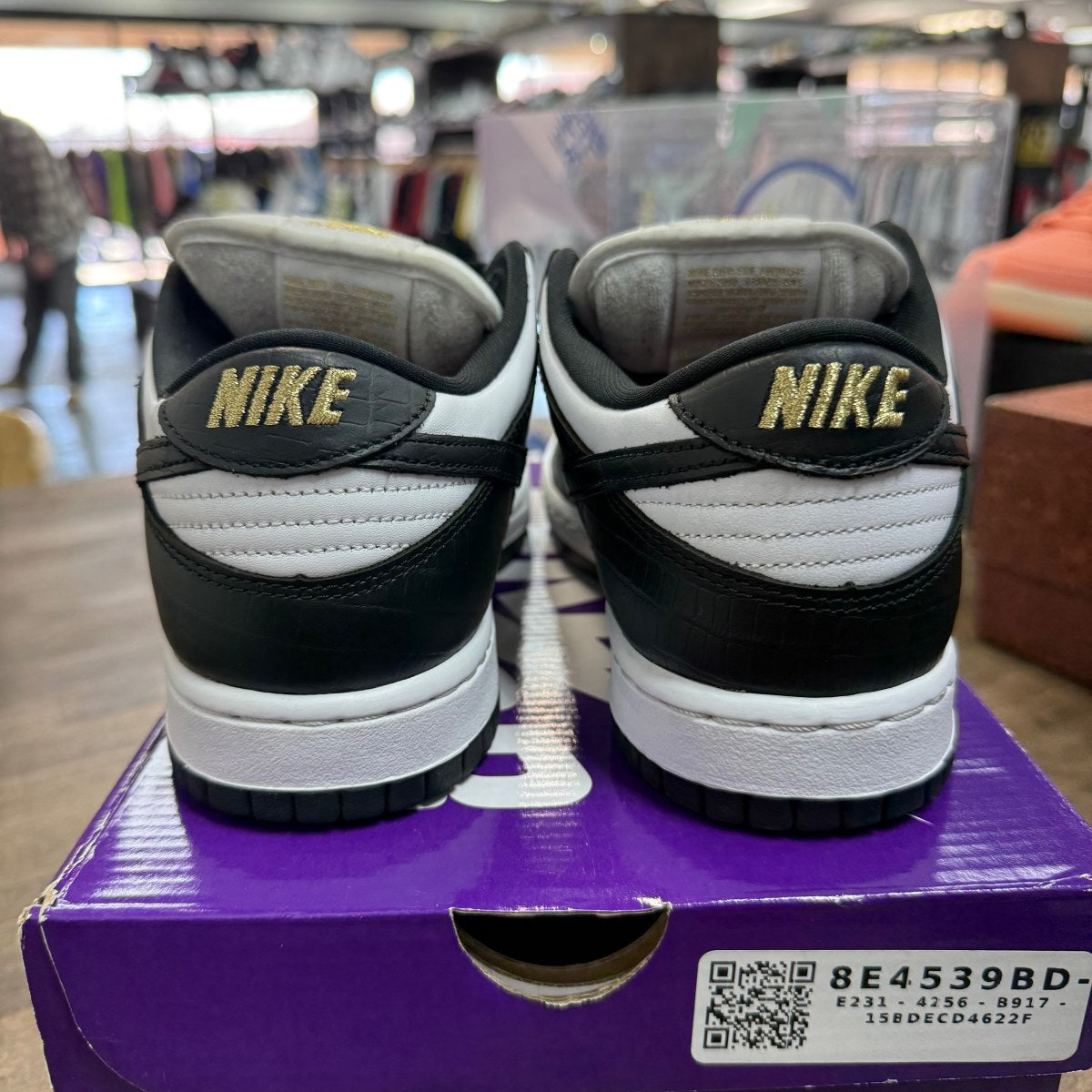 Nike SB Dunk Low Supreme Stars Black (2021) - Image 4